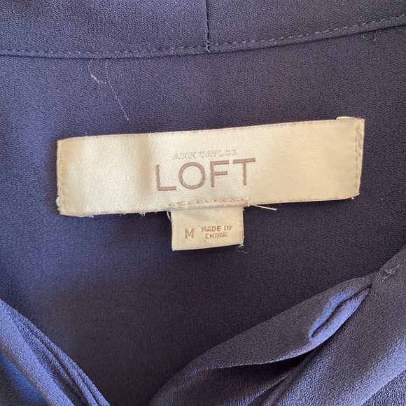 Loft size medium, navy blue blouse with three-quarter length sleeves - Picture 3 of 4